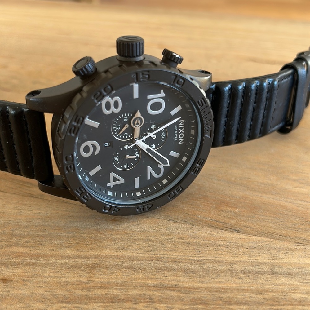 Nixon mens 51-30 chrono sample watch